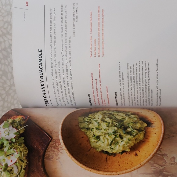 The TB12 Method Softcover Book by Tom Brady New - 2/$15 - Picture 5 of 7